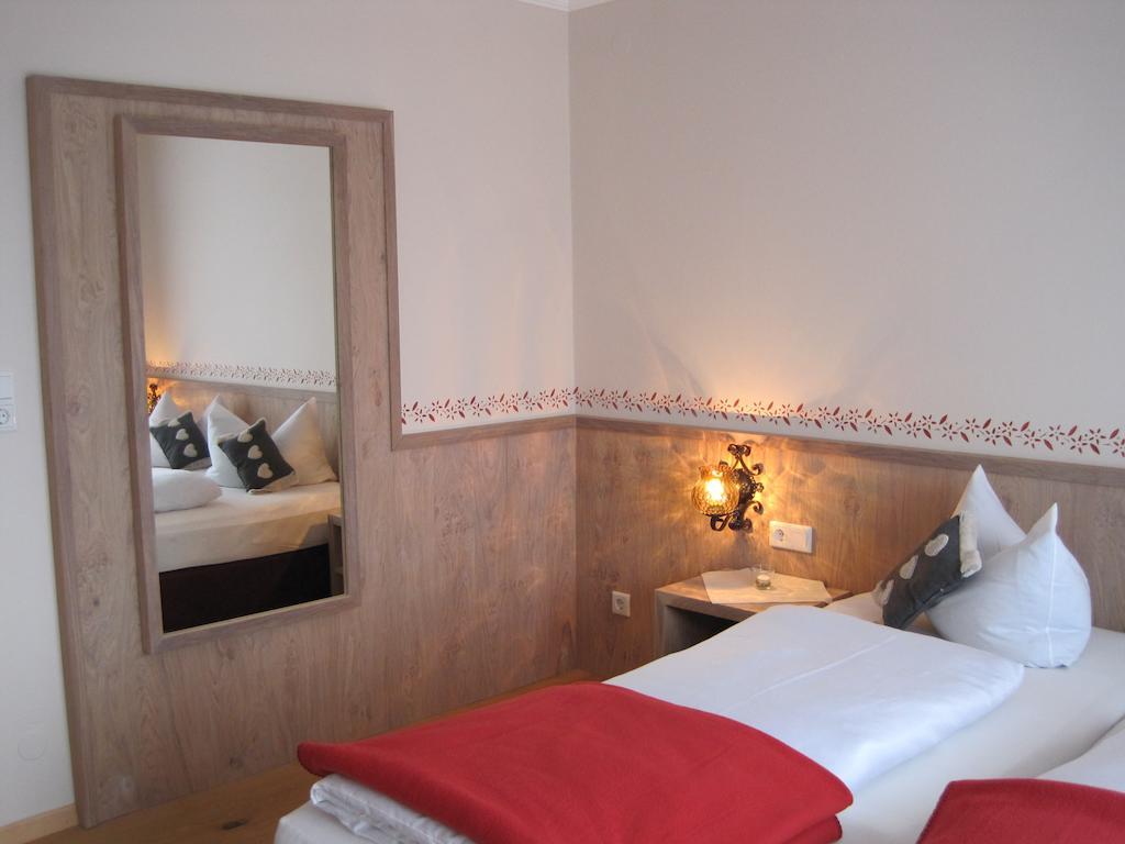 Hotel Zur Schonen Aussicht Übersee Zewnętrze zdjęcie